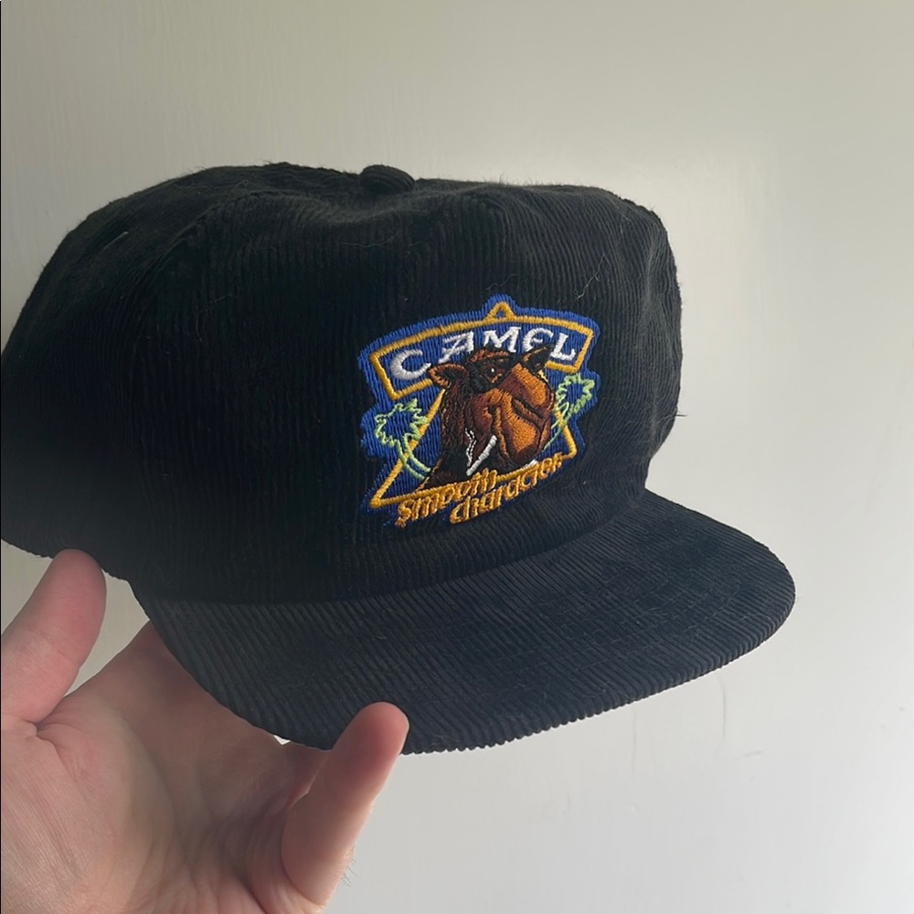 Camel Smooth Character Black Corduroy Cap